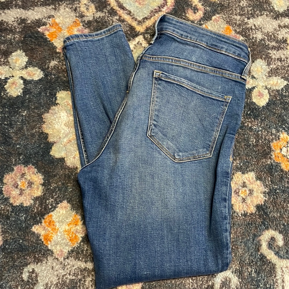 *2 for $10* Old Navy Jeans- 8S